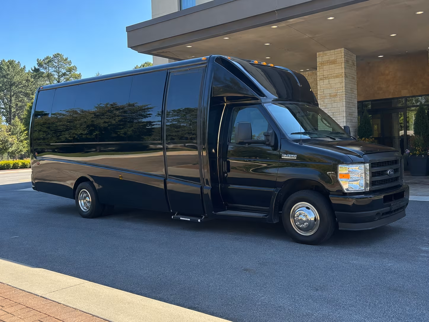 bus rentals for bands performers and music groups touring through oceanside