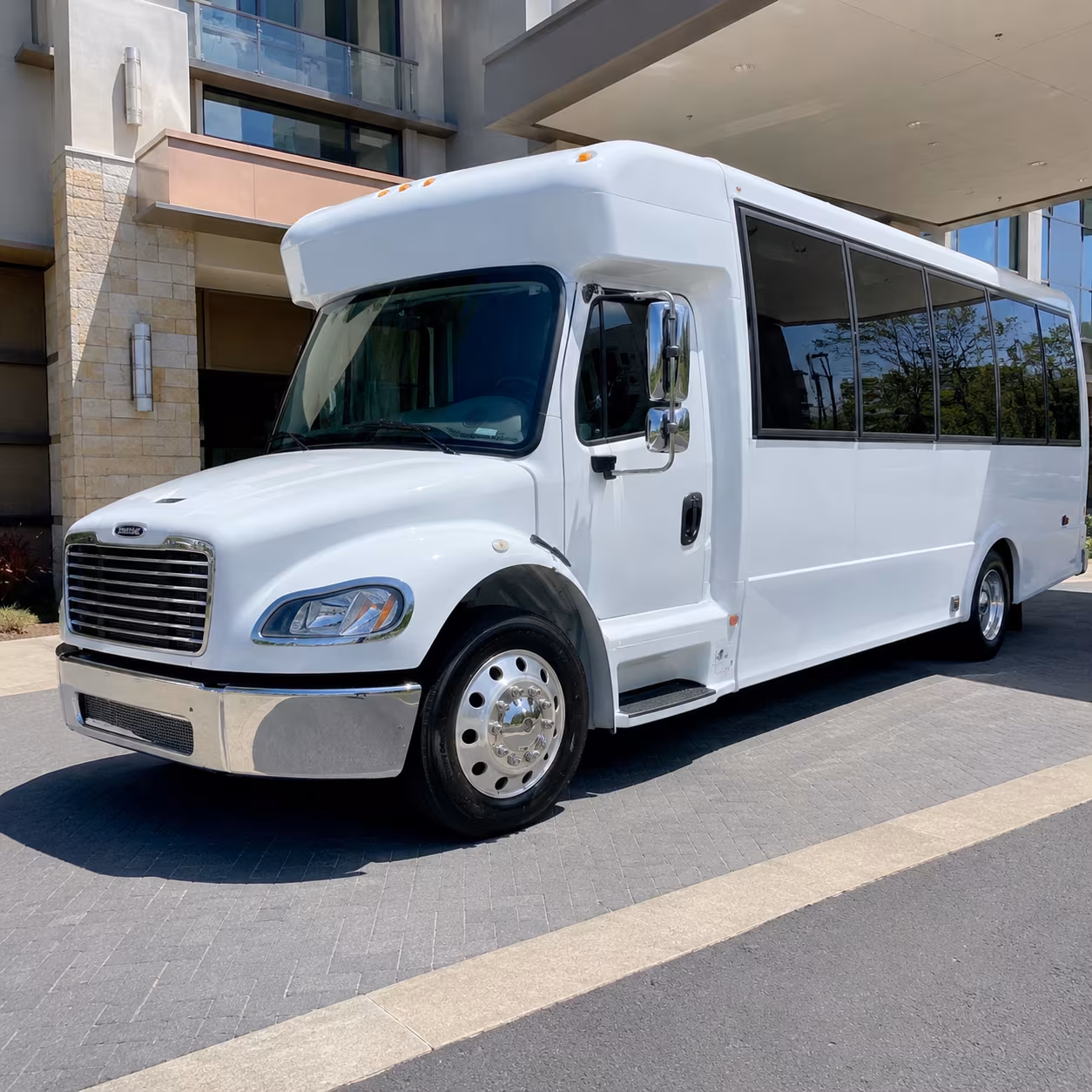 corporate shuttle buses for oceanside business events