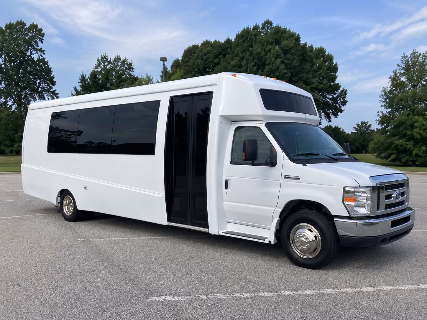 oceanside 18 passenger party bus