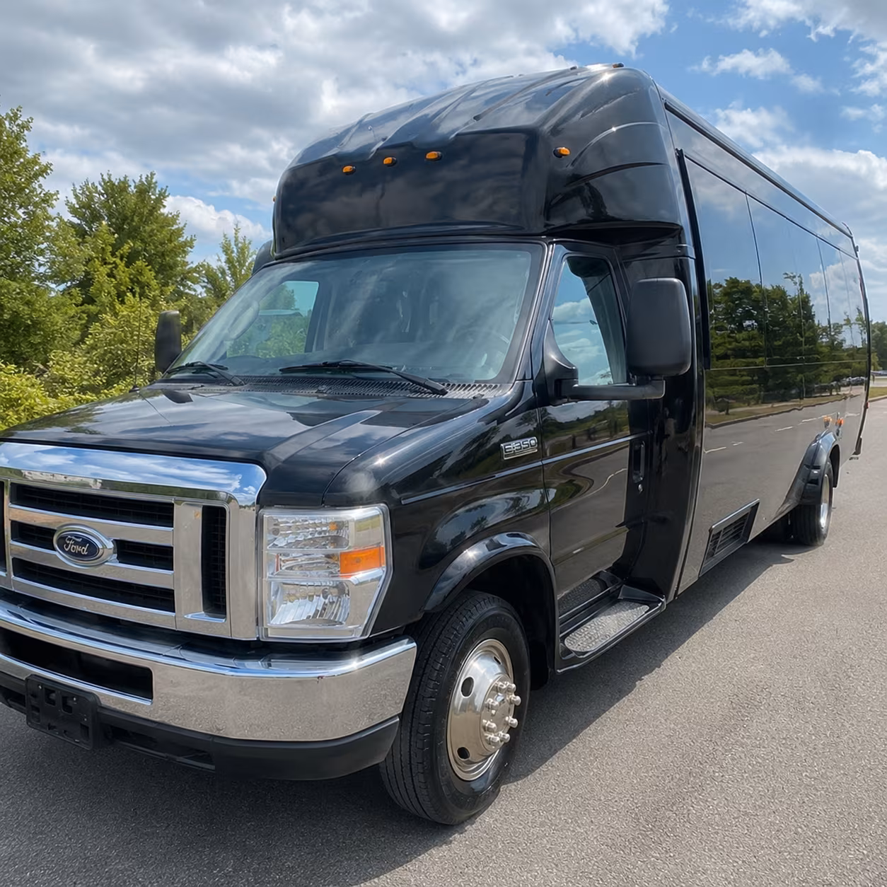 party buses to belly up tavern and north county club shows